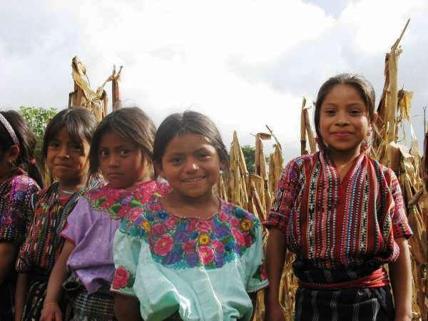 Children of artisans from Chuacruz and San Juan